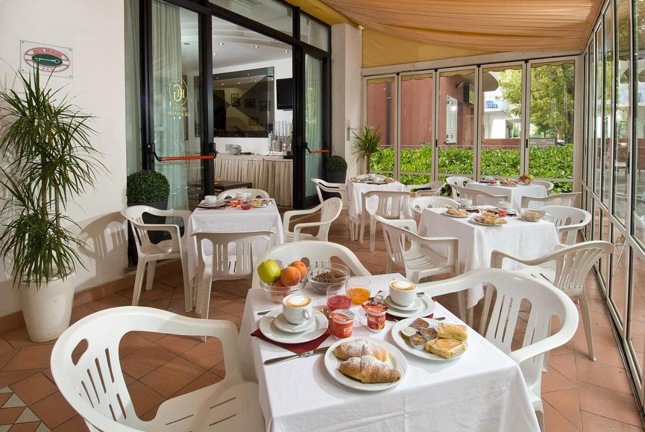 Hotel Granada Cattolica Exterior photo