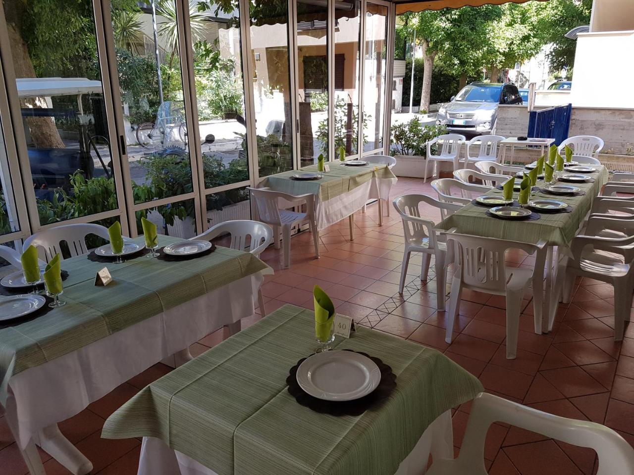 Hotel Granada Cattolica Exterior photo